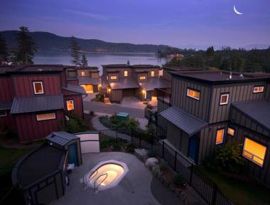 Sooke Harbour Resort and Marina