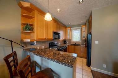 Sooke Harbour Resort and Marina