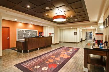 Hampton Inn & Suites Red Deer