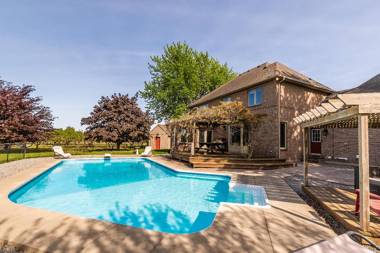 Unique 5BR Villa Saltwater Pool by Simply Comfort