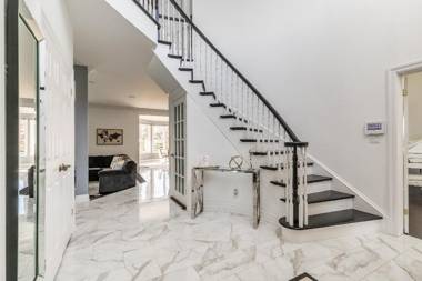 Unique 5BR Villa Saltwater Pool by Simply Comfort