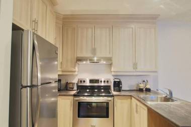 INITIAL - BUTTERFLY - Chutes-Montmorency