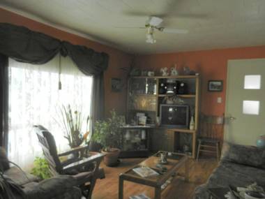 Domaine Joseph Ross Bed and Breakfast