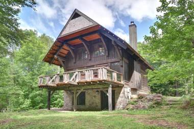 Live nature calmness w private hot tub