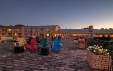 Old Orchard Inn Resort and Spa