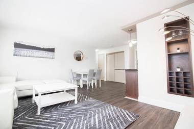 1 Bedroom Suite in Downtown Winnipeg With Parking