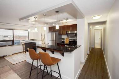 21st Floor Two bedroom downtown unit FREE parking