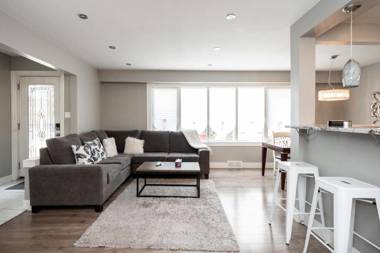 496A Renfrew St