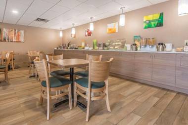 Quality Inn & Suites Downtown Windsor ON Canada