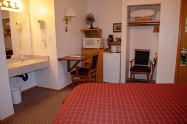 Crandell Mountain Lodge