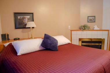 Crandell Mountain Lodge