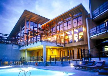 Brentwood Bay Resort & Spa