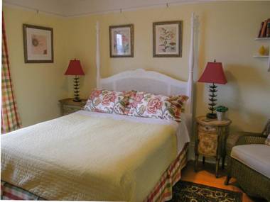 Fisher House Victoria Bed and Breakfast