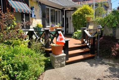 Heathergate Cottage and Suites