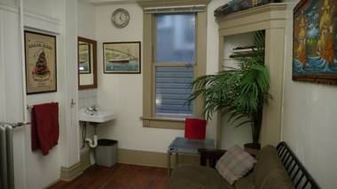 St. Clair Hotel Hostel