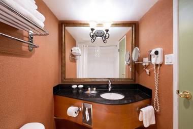 Sunset Inn and Suites