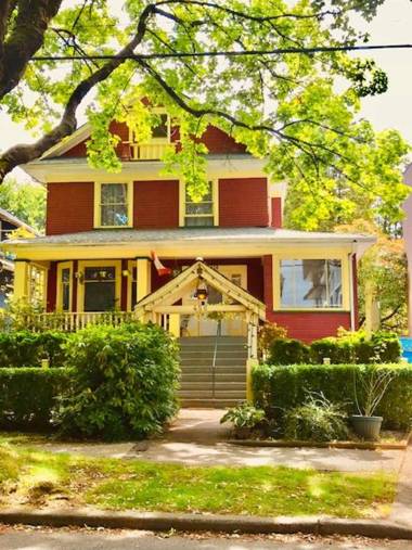 Douglas Guest House