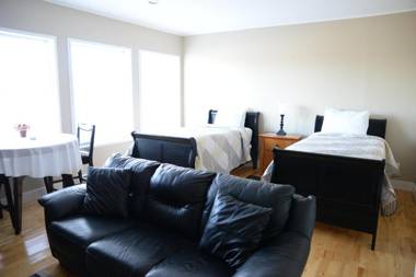 Pacific Rim Guest Lodge - Adults Only