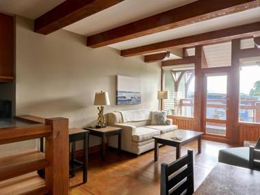 Great Location in Waterfront Building - Ocean's Edge