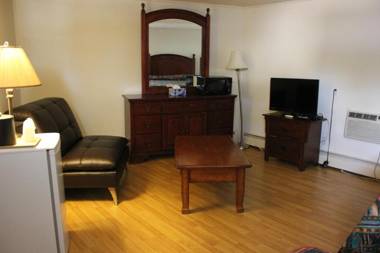 Stonehouse Motel and Restaurant