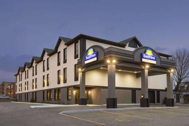 Days Inn by Wyndham Toronto East Lakeview