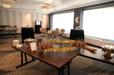 Courtyard by Marriott Toronto Downtown