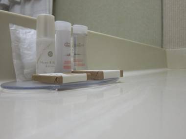 Howard Johnson by Wyndham Toronto Downtown West