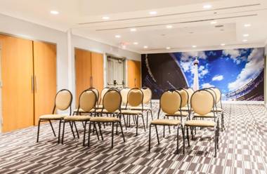 Best Western Premier Toronto Airport Carlingview Hotel