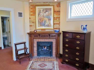 Madison Manor Boutique Hotel