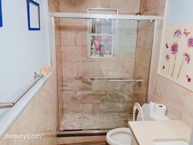 Kensington Market House