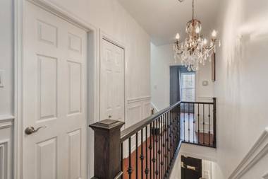 E Residential Luxury Rental