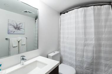 YV Circle ( Yorkville )