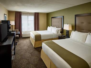 Holiday Inn Express and Suites Timmins an IHG Hotel