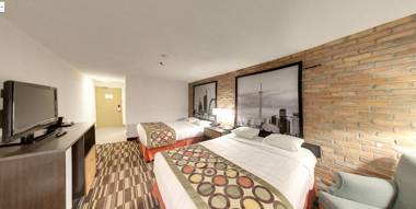 Super 8 by Wyndham Sudbury ON