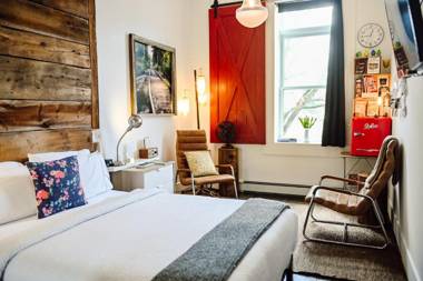 Edison's Inn and The Perth County Inn - 2 Beautiful Boutique Inns on the Same Block