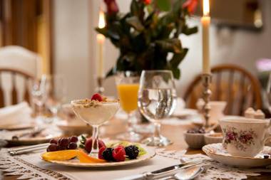 Hatfield House on Hibernia