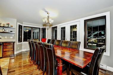 Chalet 17 Chemin Blanc by Les Chalets Alpins