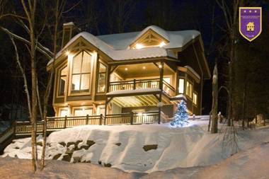 Chalet 17 Chemin Blanc by Les Chalets Alpins