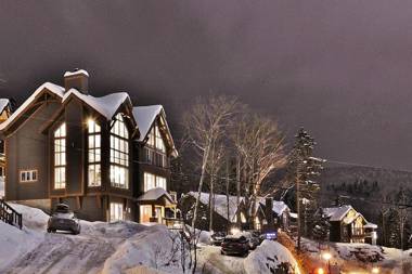 Le Sto Shack 25 Chemin Blanc by Les Chalets Alpins