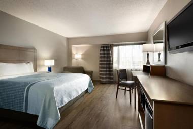 Travelodge Hotel by Wyndham Saskatoon