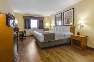 Quality Inn & Suites Saskatoon