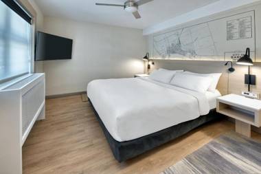 The Insignia Hotel Sarnia a Tribute Portfolio Hotel