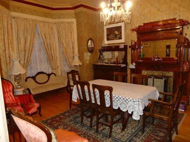 A Tanners Home Inn Bed and Breakfast