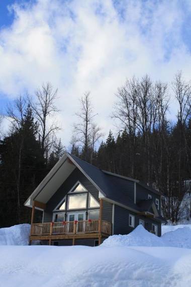 Stoke Cabin by Revelstoke Vacations