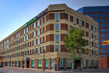 Holiday Inn Express & Suites Regina Downtown an IHG Hotel