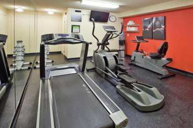 Travelodge Suites by Wyndham Regina - Eastgate Bay