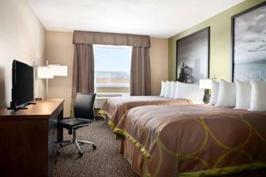 Super 8 by Wyndham Regina