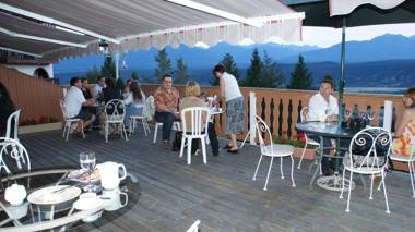 Rocky Mountain Springs Lodge