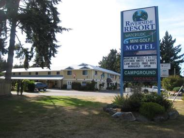Riverside Resort