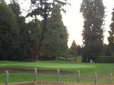 Crown Mansion Boutique Hotel & Villas